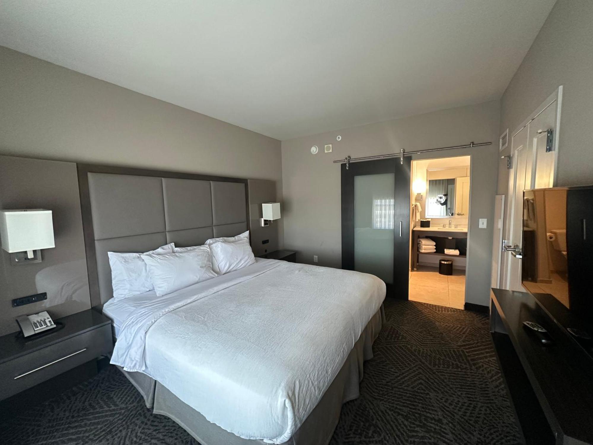 Embassy Suites By Hilton Kansas City Olathe Ngoại thất bức ảnh
