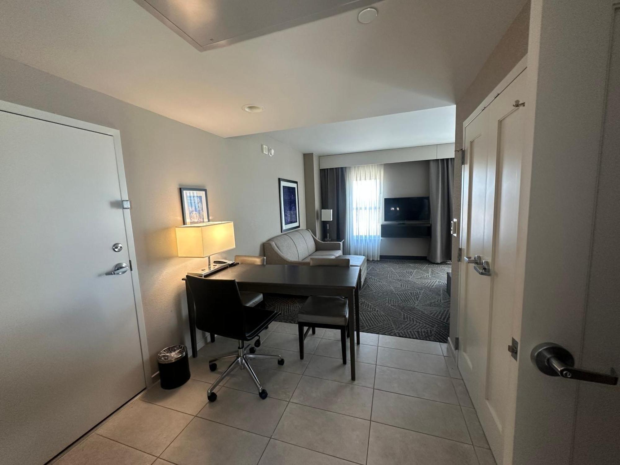 Embassy Suites By Hilton Kansas City Olathe Ngoại thất bức ảnh